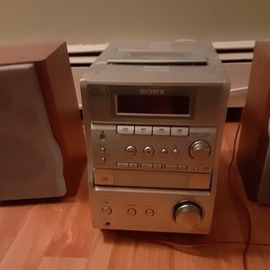 Sony stereo CD & cassette
